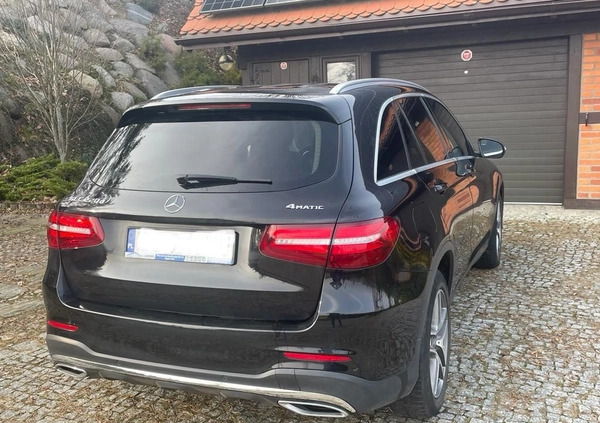 Mercedes-Benz GLC cena 123000 przebieg: 175000, rok produkcji 2017 z Białogard małe 56